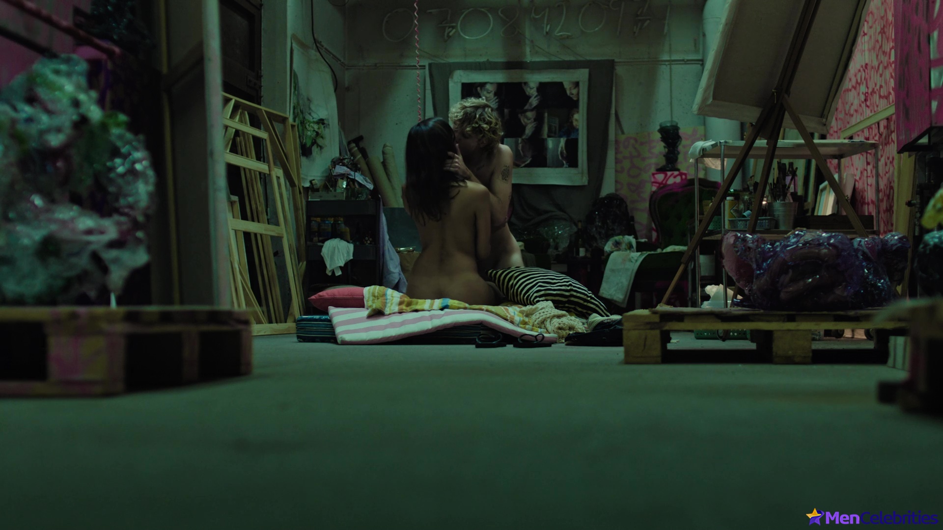Felix Sandman frontal nude and sex scenes