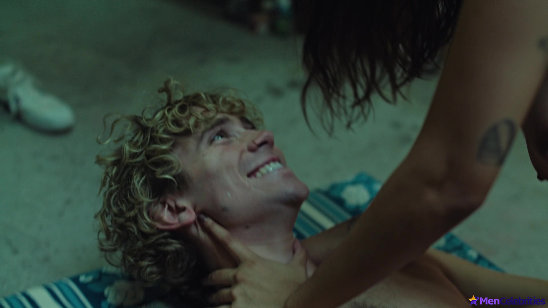 Felix Sandman frontal nude and sex scenes