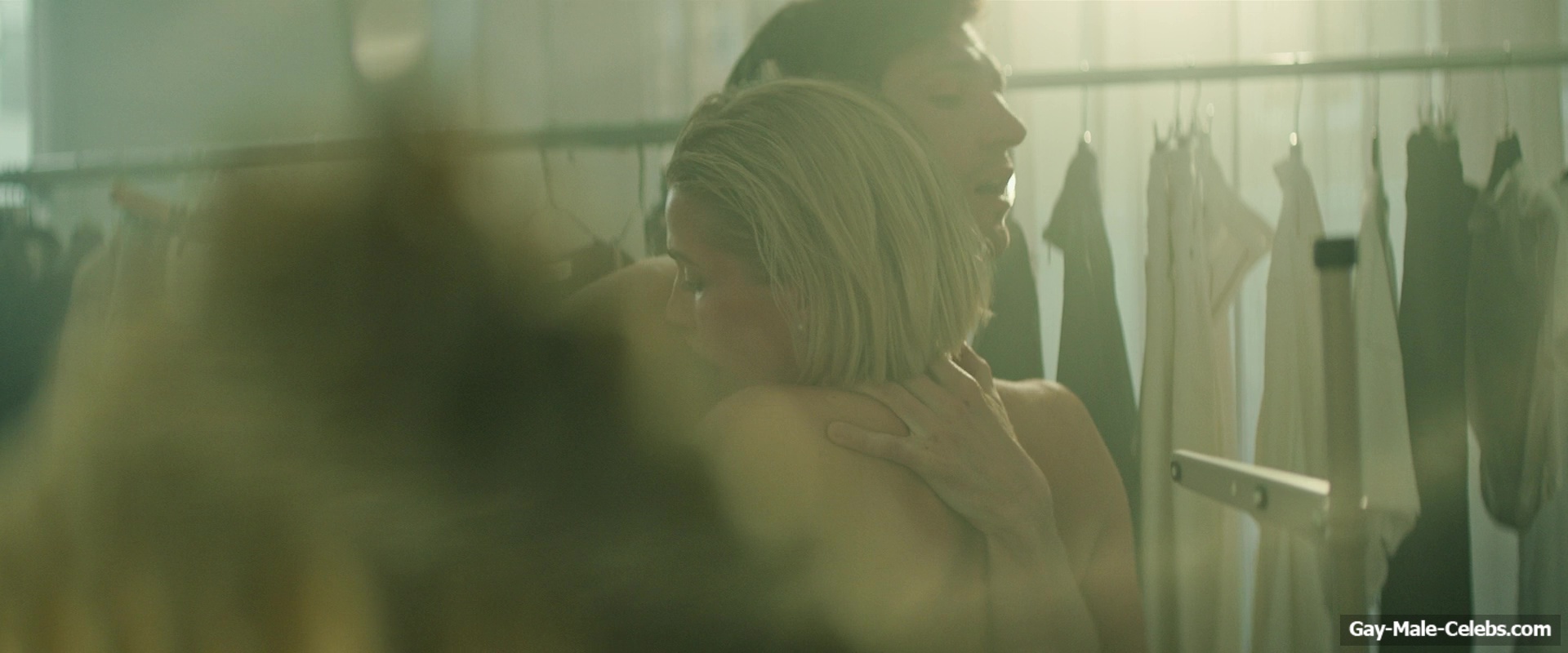 Isac Calmroth Nude Shower Scenes in Doktor Glas