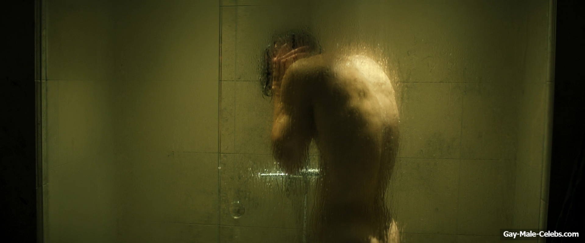 Isac Calmroth Nude Shower Scenes in Doktor Glas