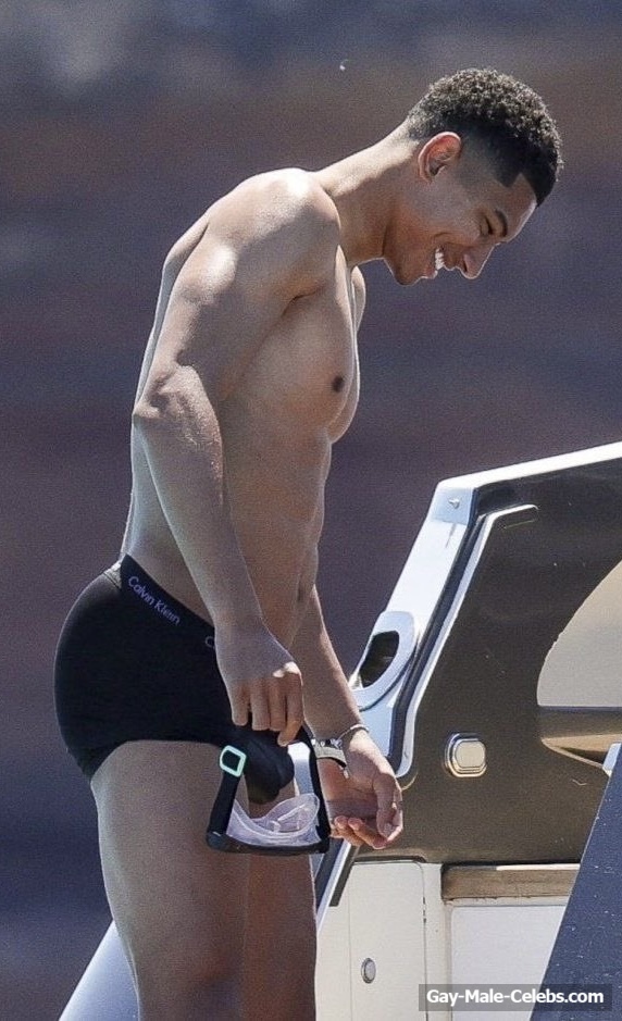 Jobe Bellingham Shirtless And Wet Underwear Pics