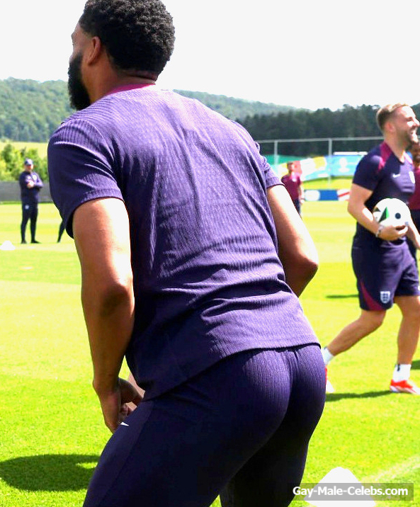 Joe Gomez Cock Bulge And Underwear Photos