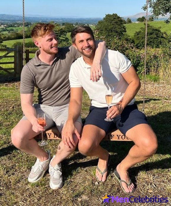 Max Parker naked and cock bulge in underwear pics