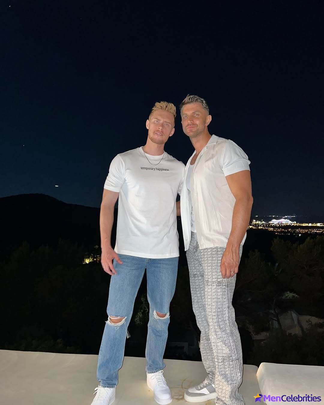 Max Parker naked and cock bulge in underwear pics