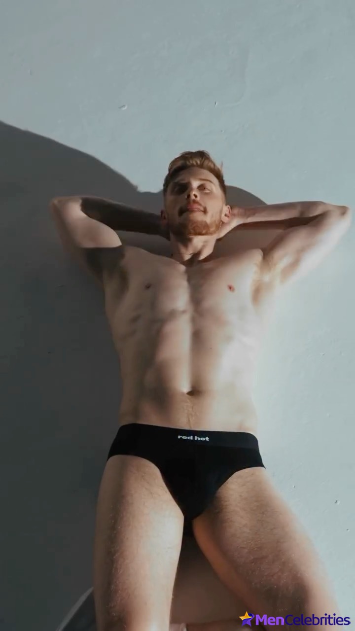 Max Parker naked and cock bulge in underwear pics