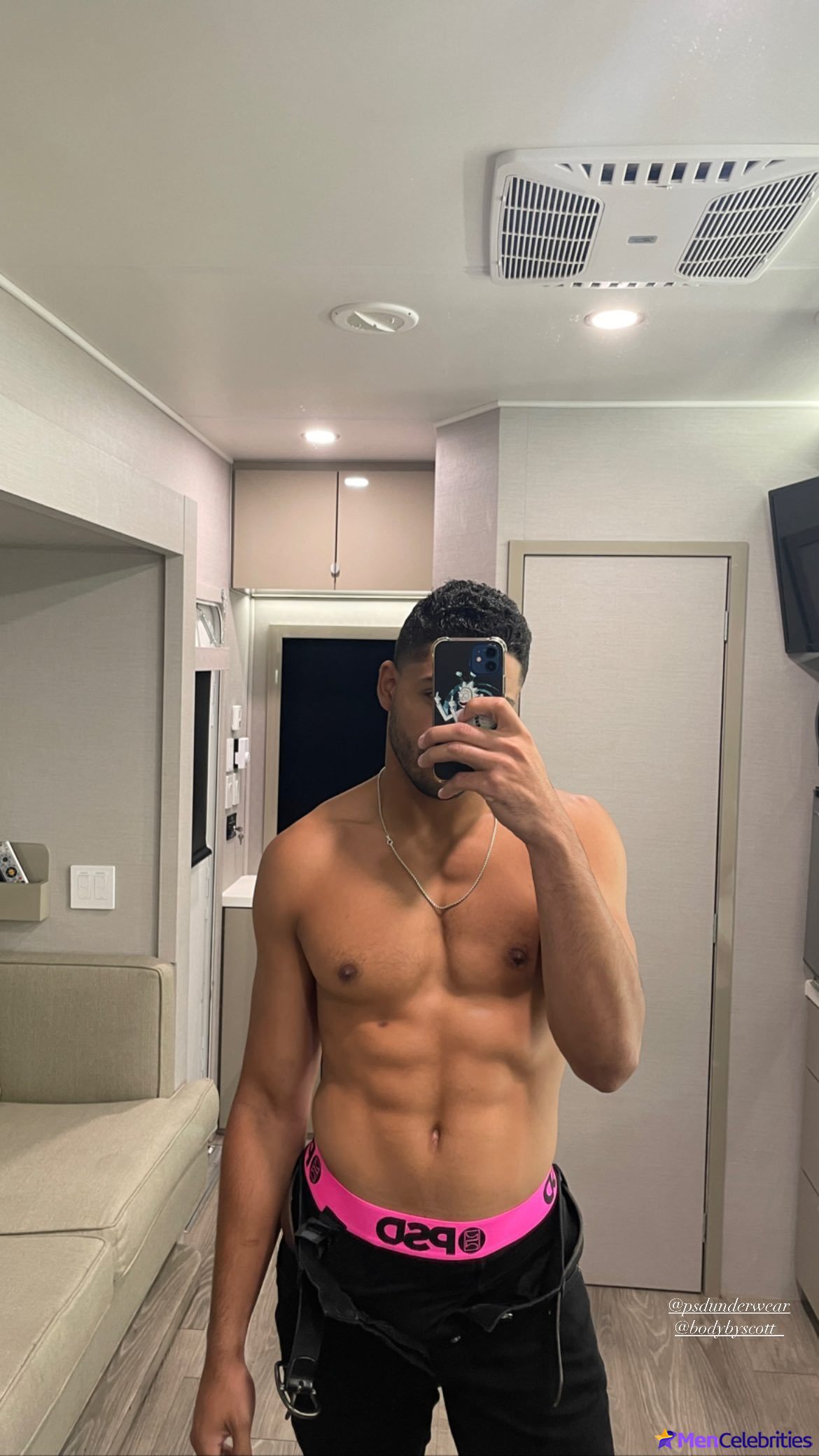 Michael Evans Behling shirtless and underwear pics