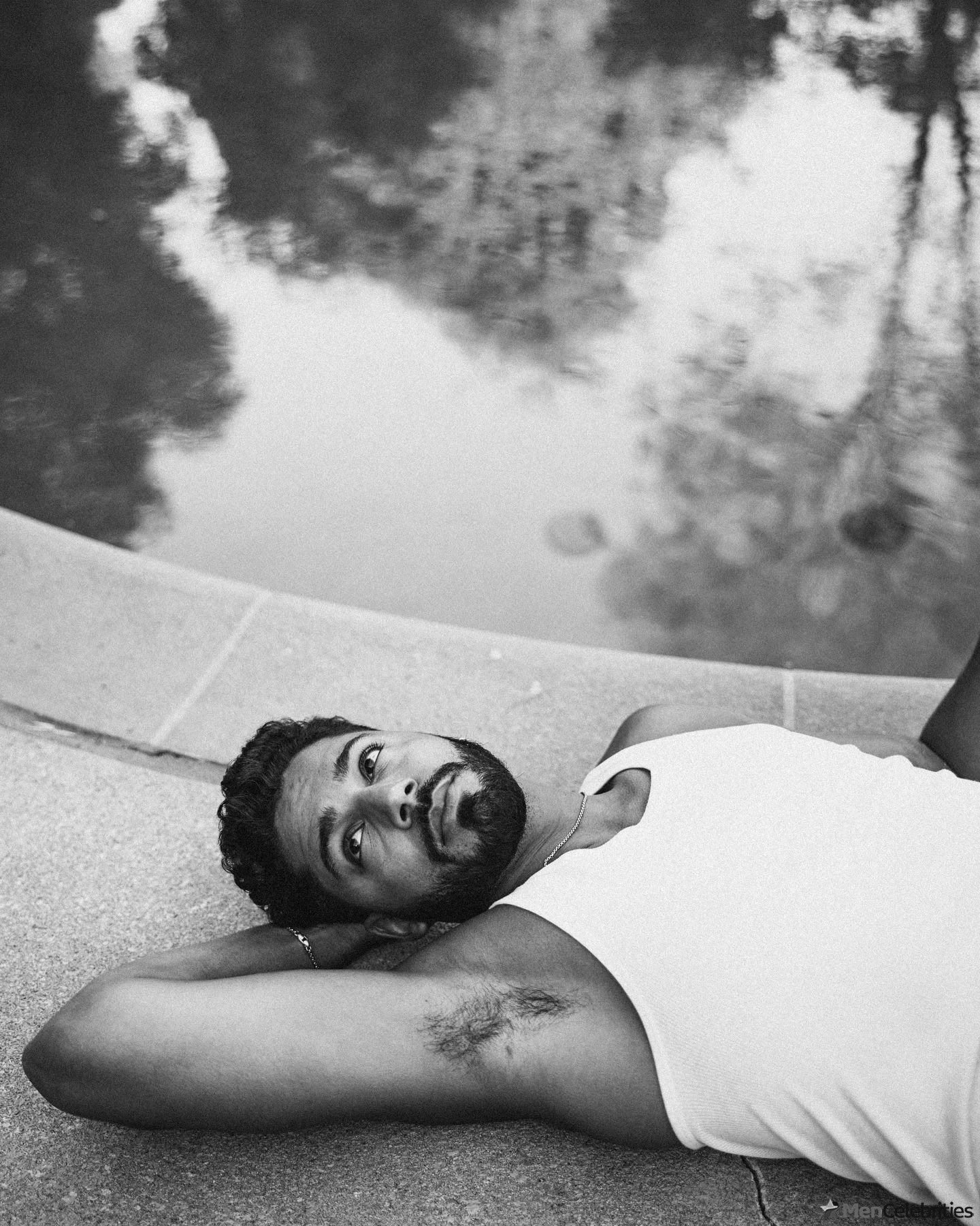Michael Evans Behling shirtless and underwear pics