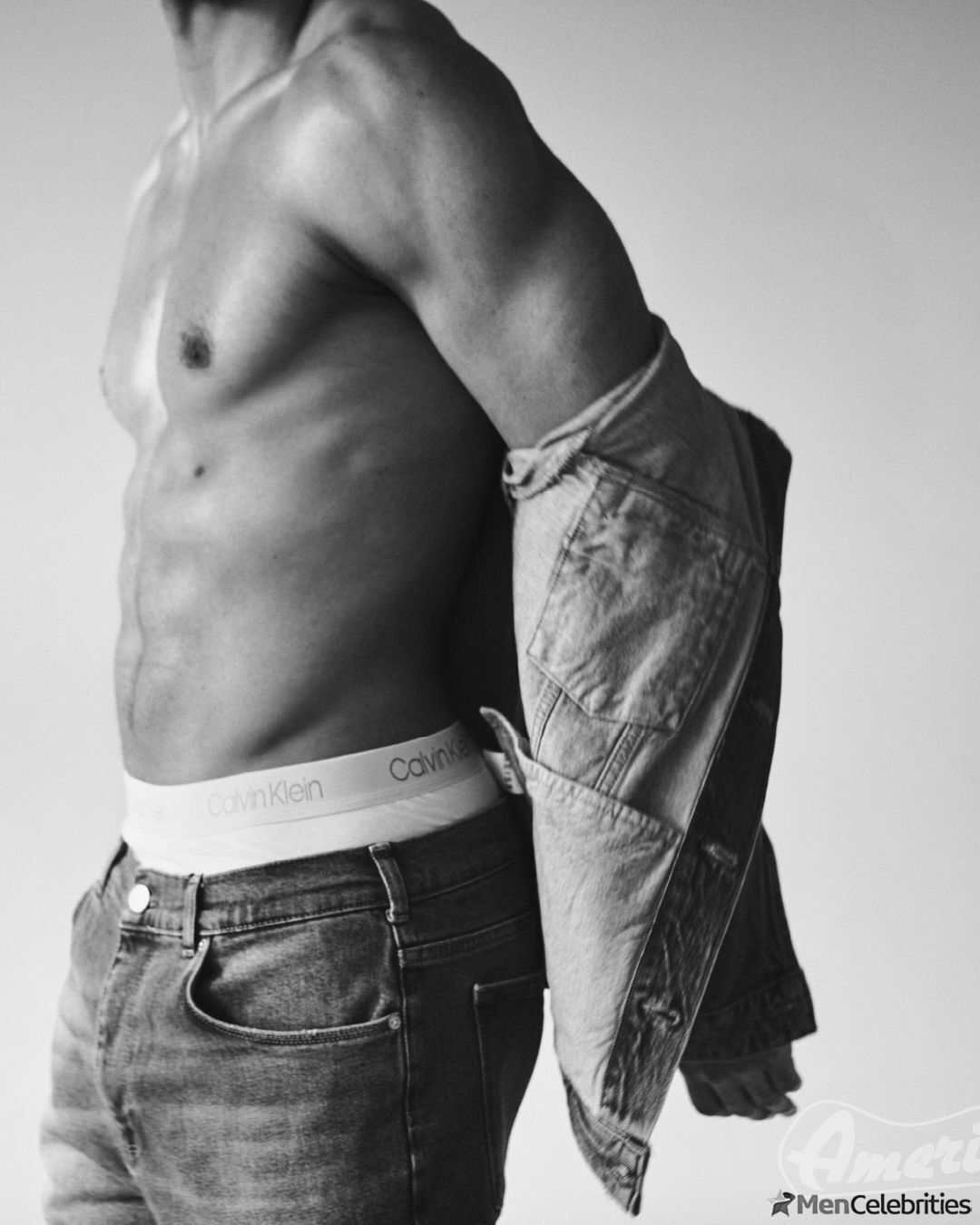 Michael Evans Behling shirtless and underwear pics