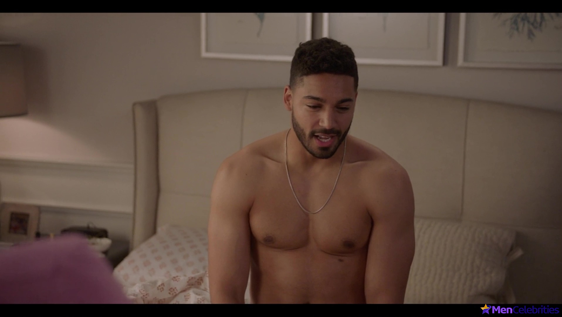 Michael Evans Behling nude and sex scenes