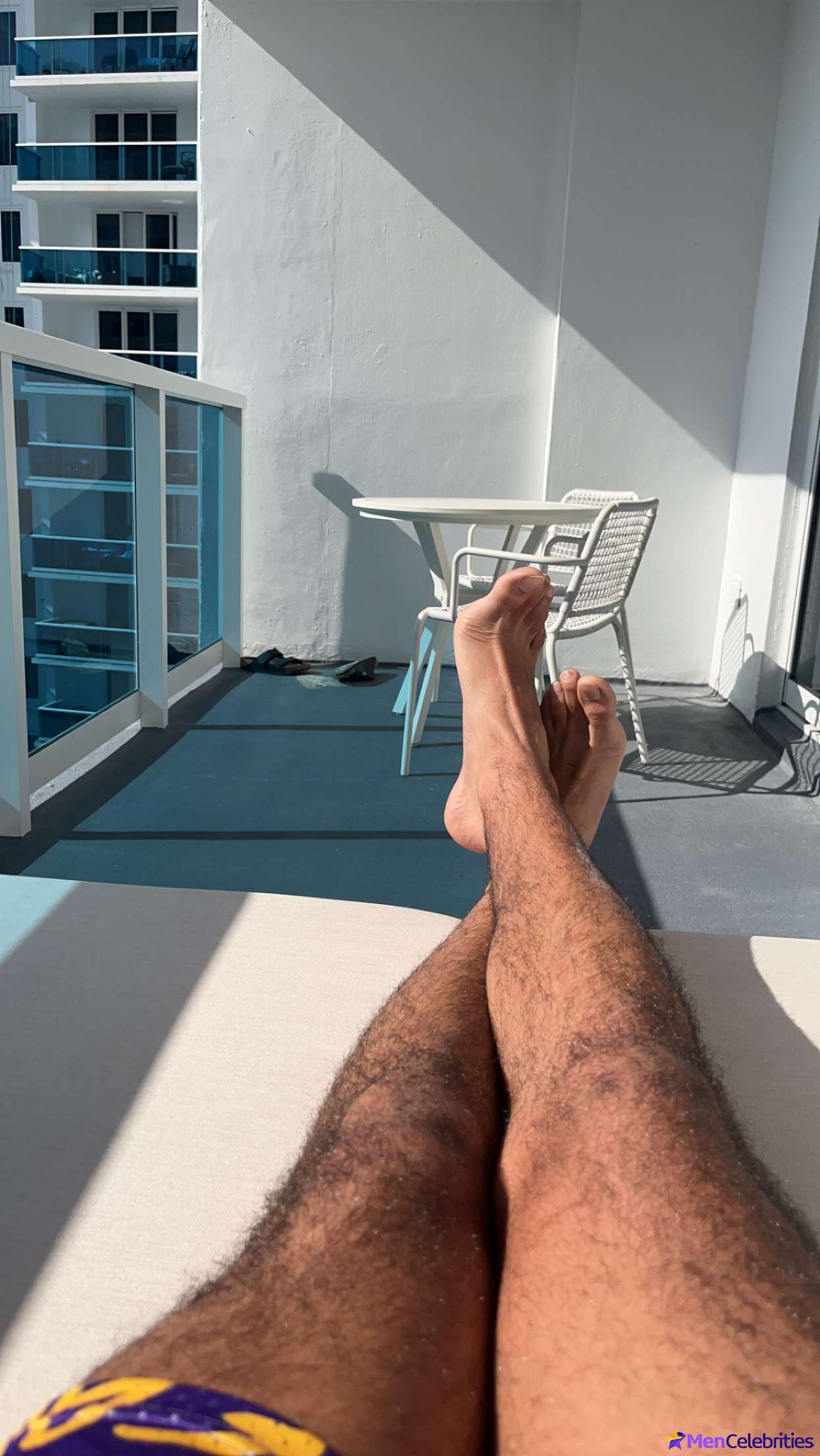 Michael Evans Behling foot photos
