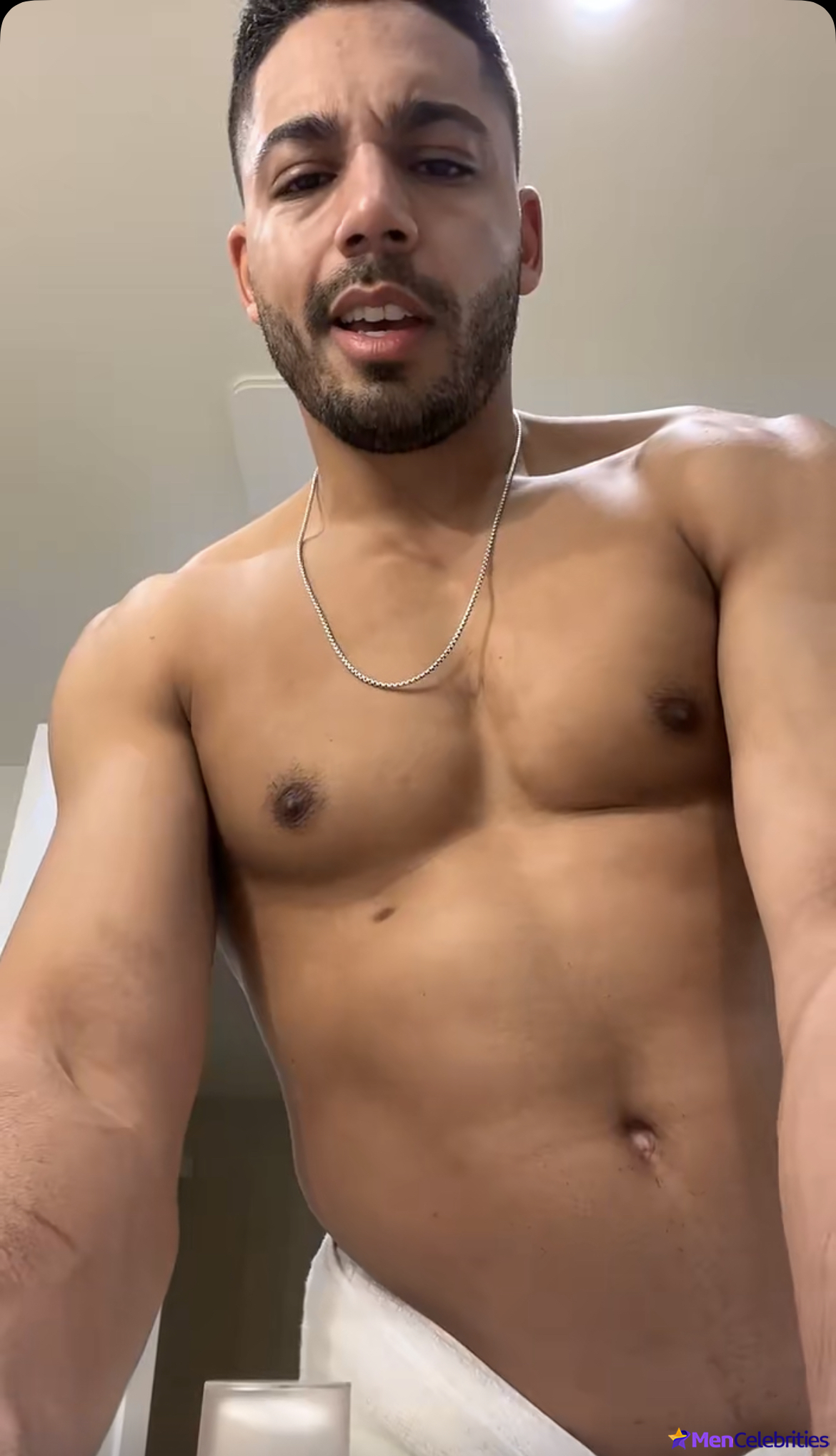 Michael Evans Behling shirtless and underwear pics