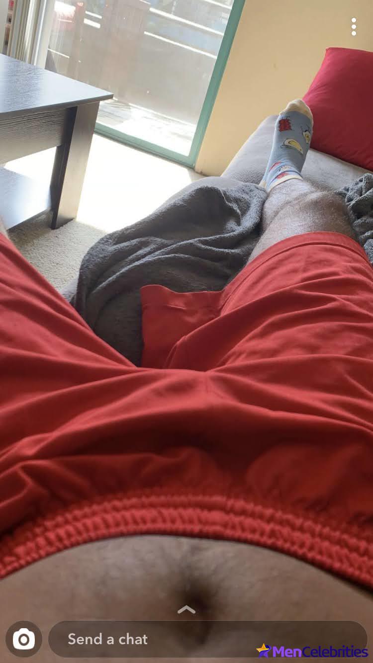 Michael Evans Behling leaked nude dick pics