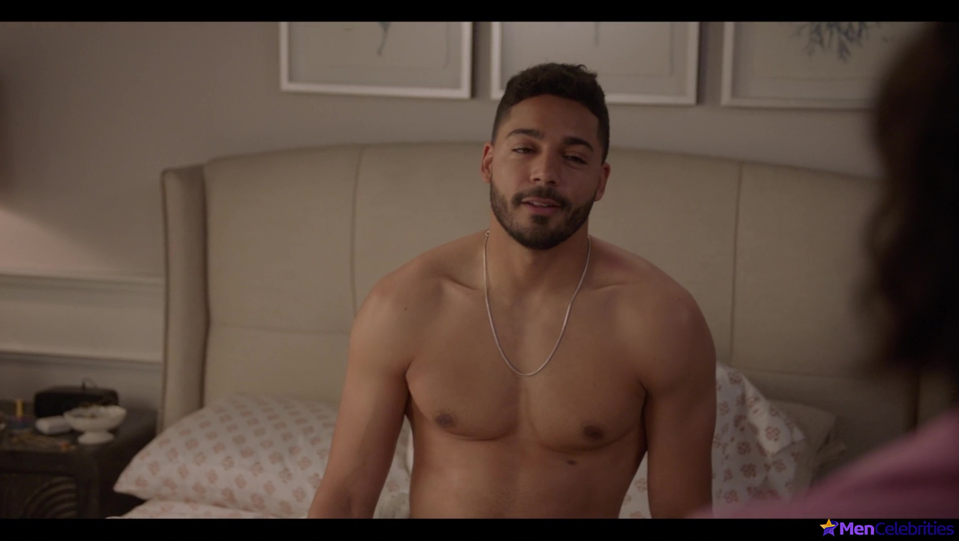 Michael Evans Behling nude and sex scenes