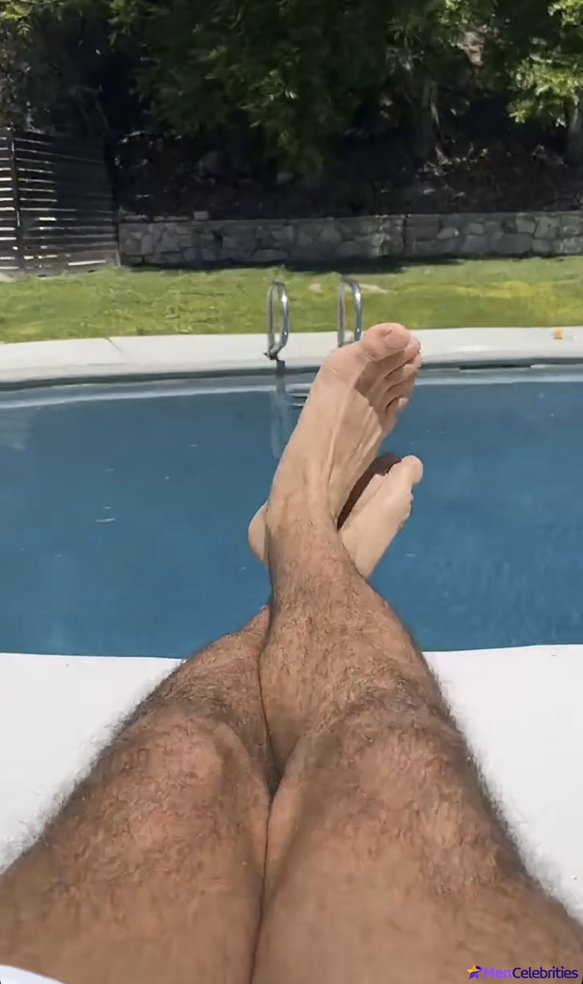 Michael Evans Behling foot photos