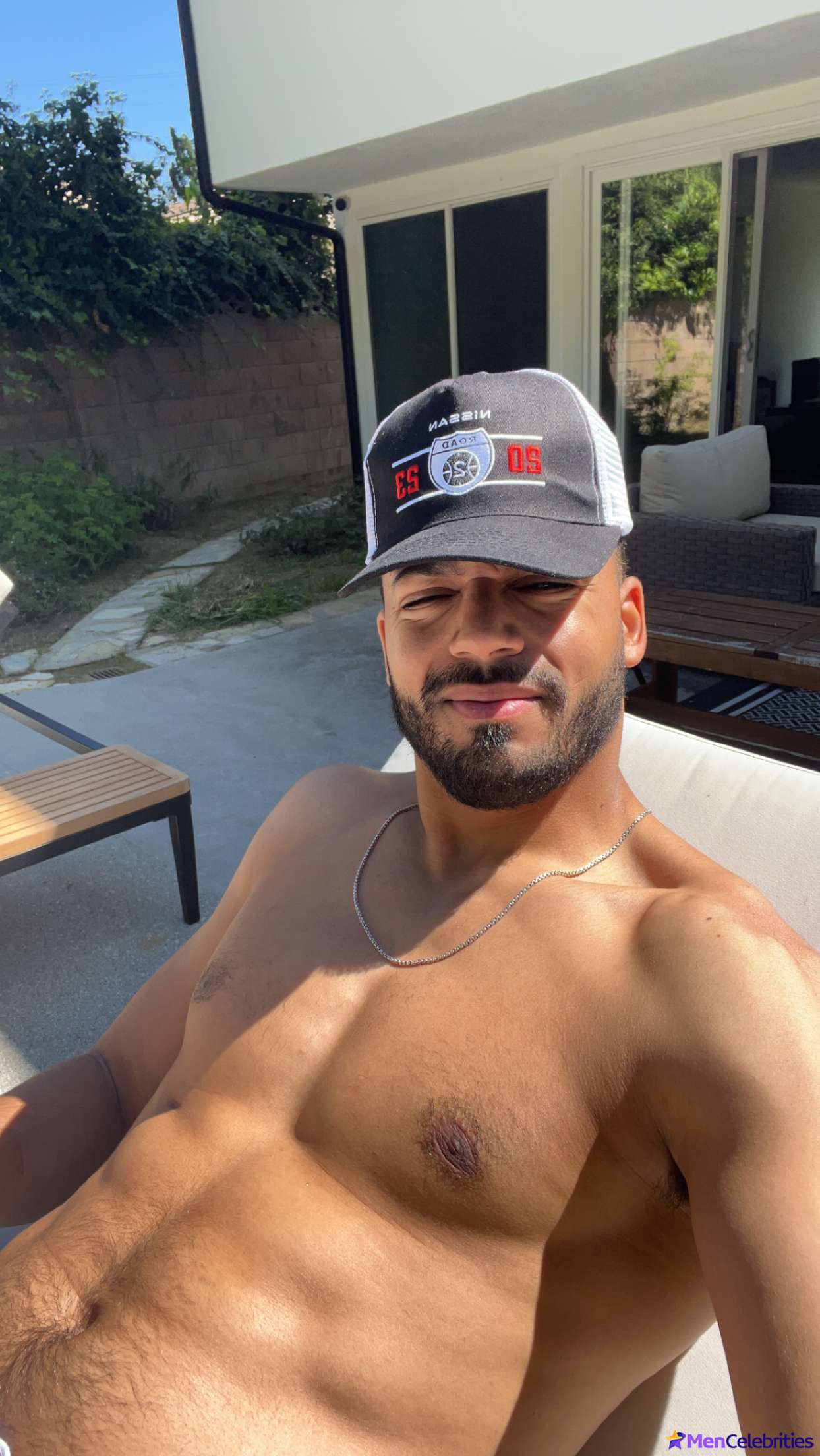Michael Evans Behling shirtless and underwear pics