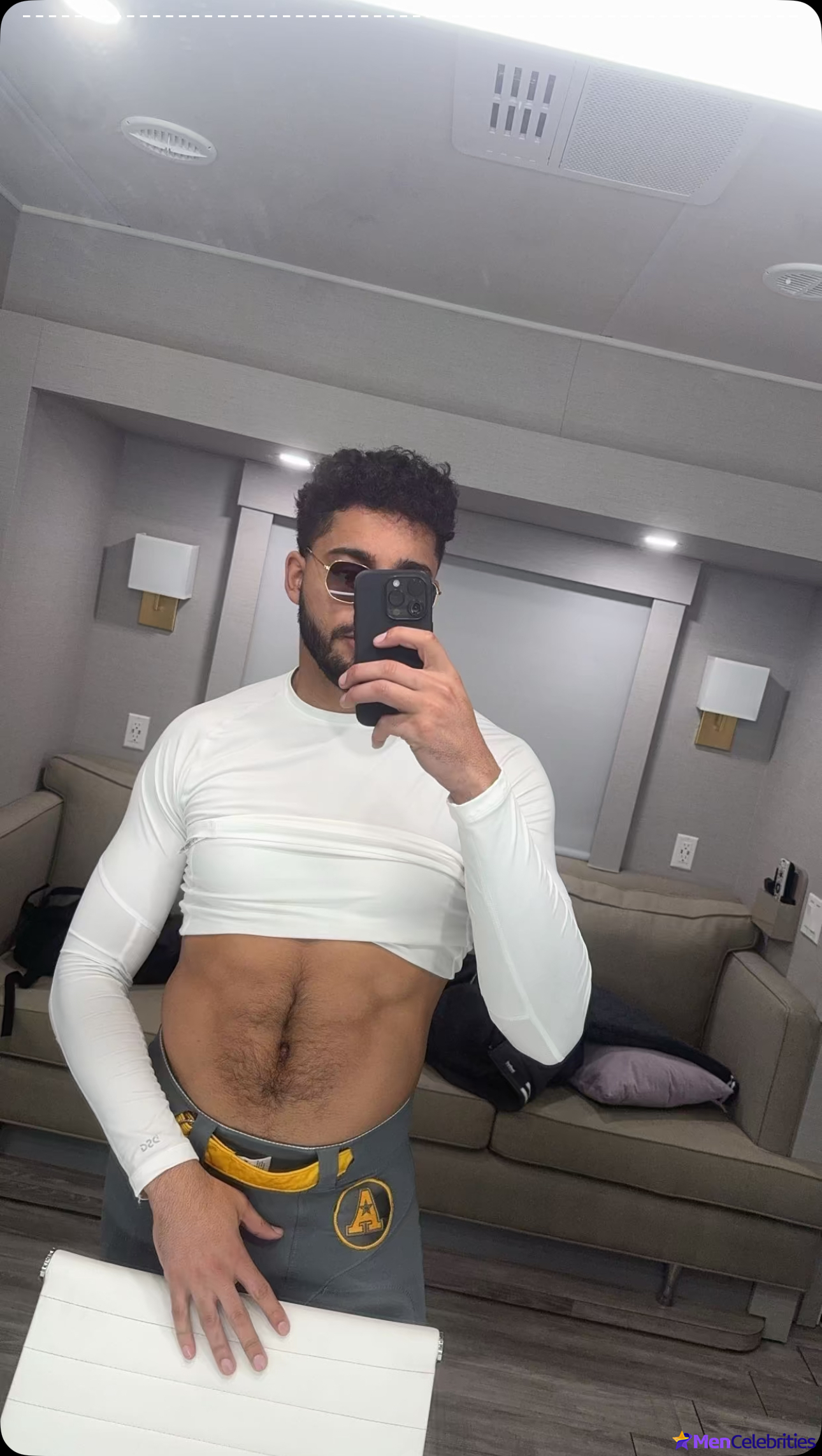 Michael Evans Behling shirtless and underwear pics