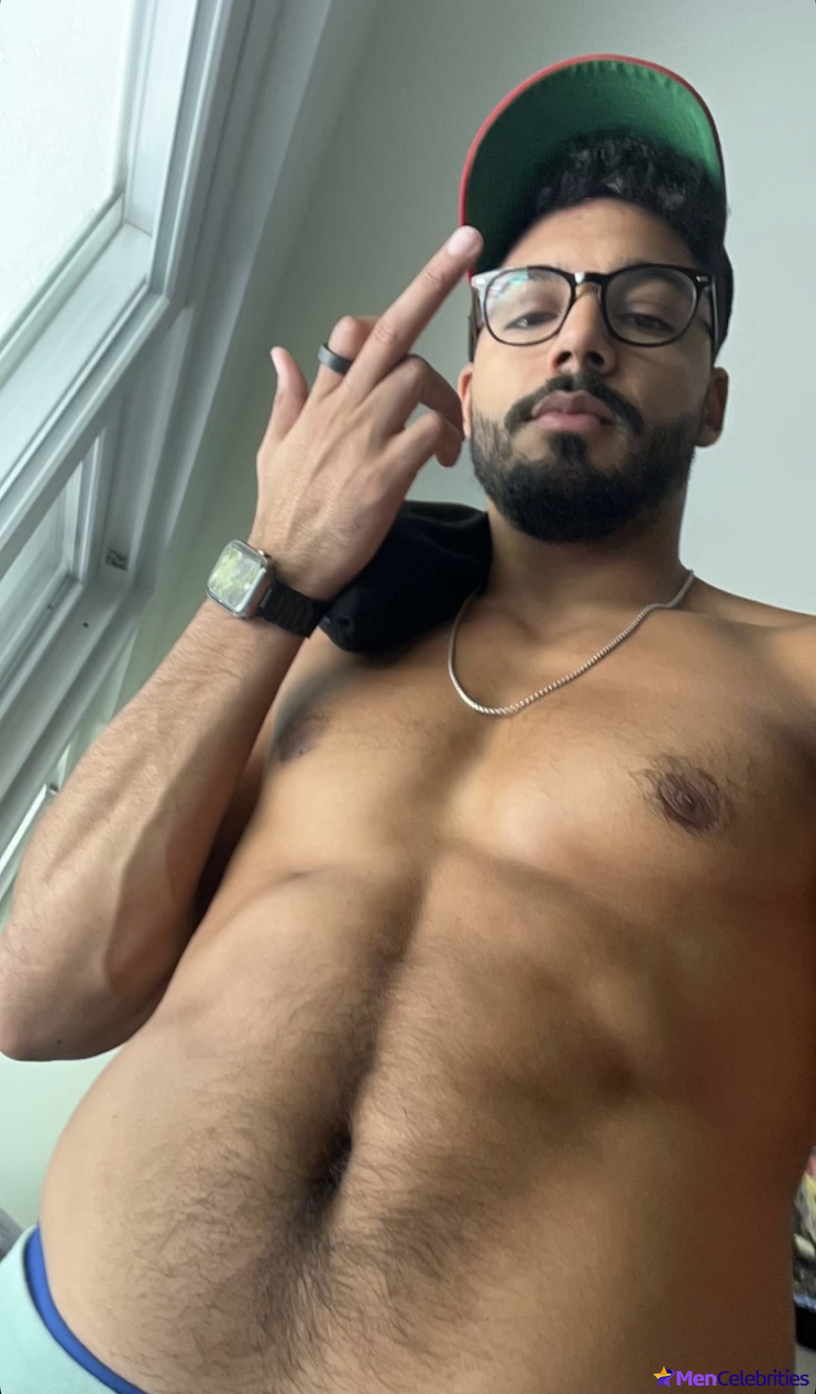 Michael Evans Behling shirtless and underwear pics