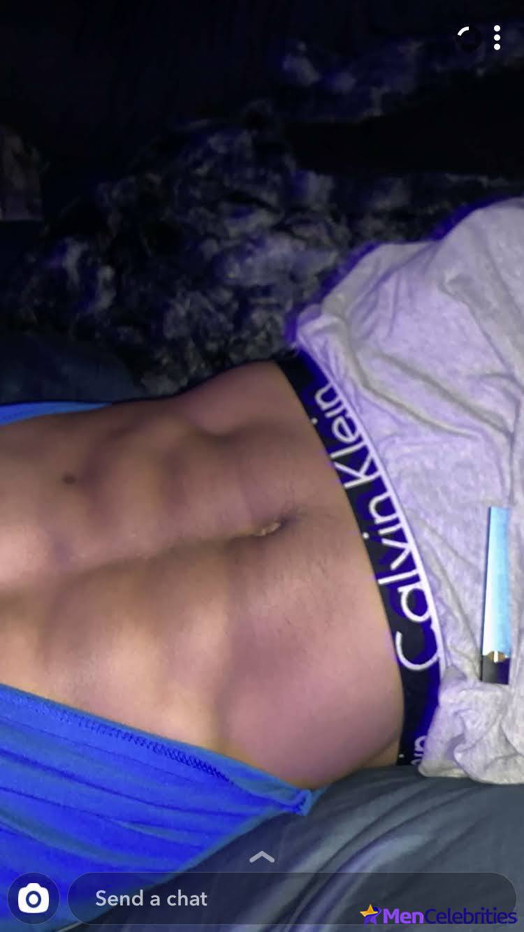 Michael Evans Behling leaked nude dick pics
