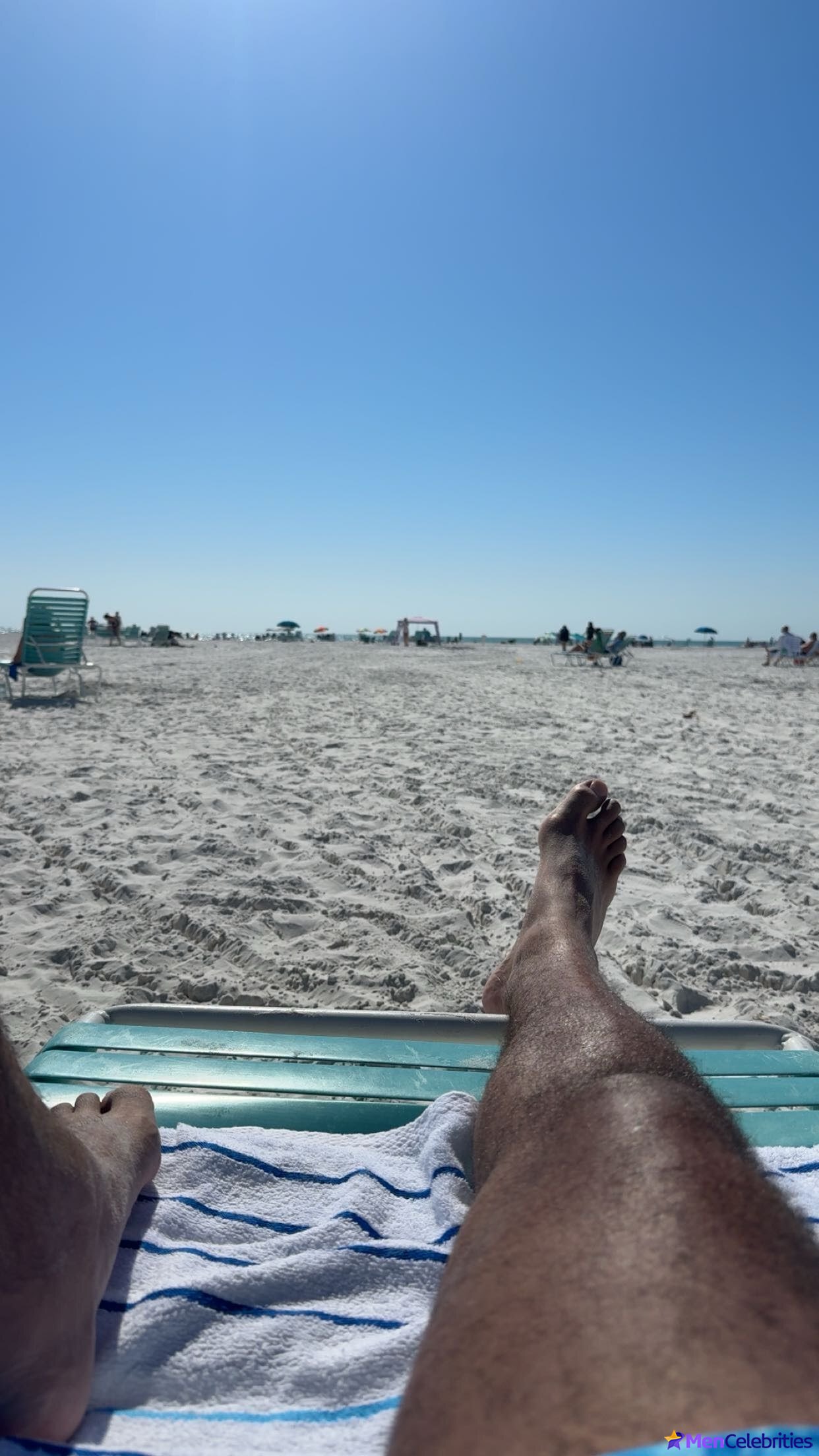 Michael Evans Behling foot photos