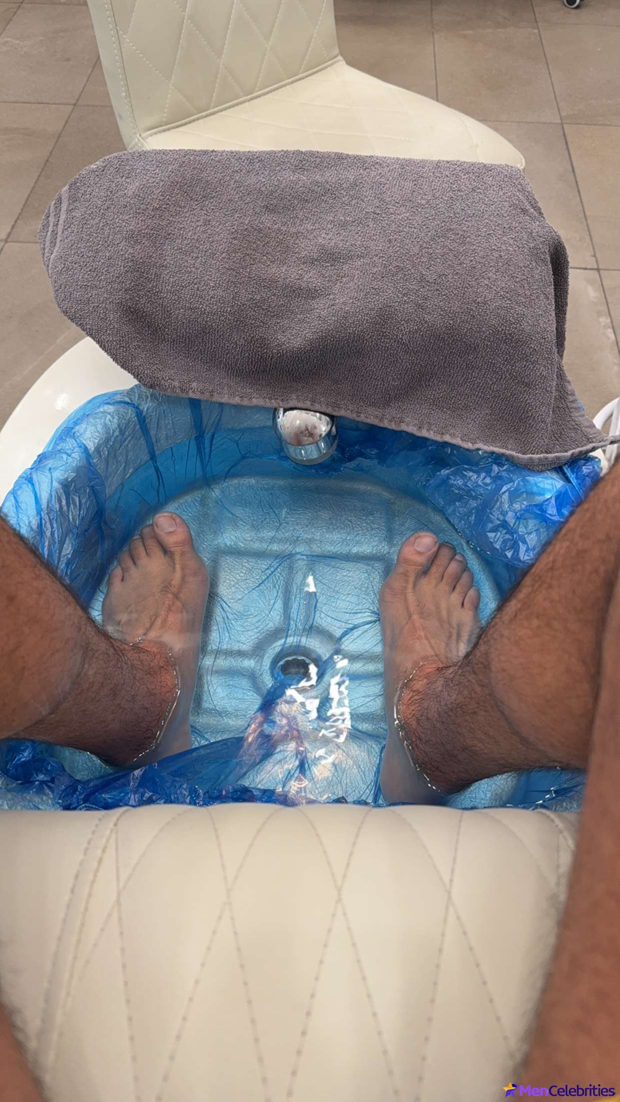 Michael Evans Behling foot photos