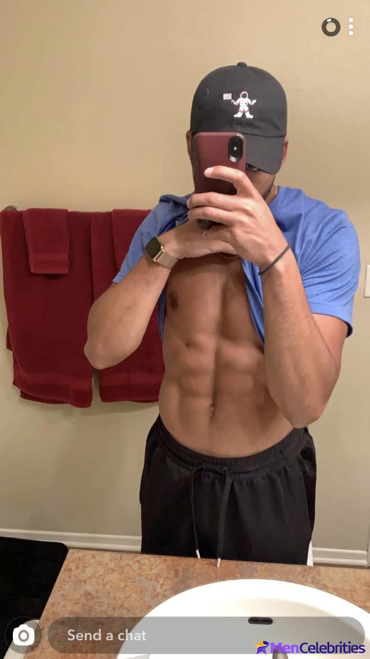 Michael Evans Behling shirtless and underwear pics