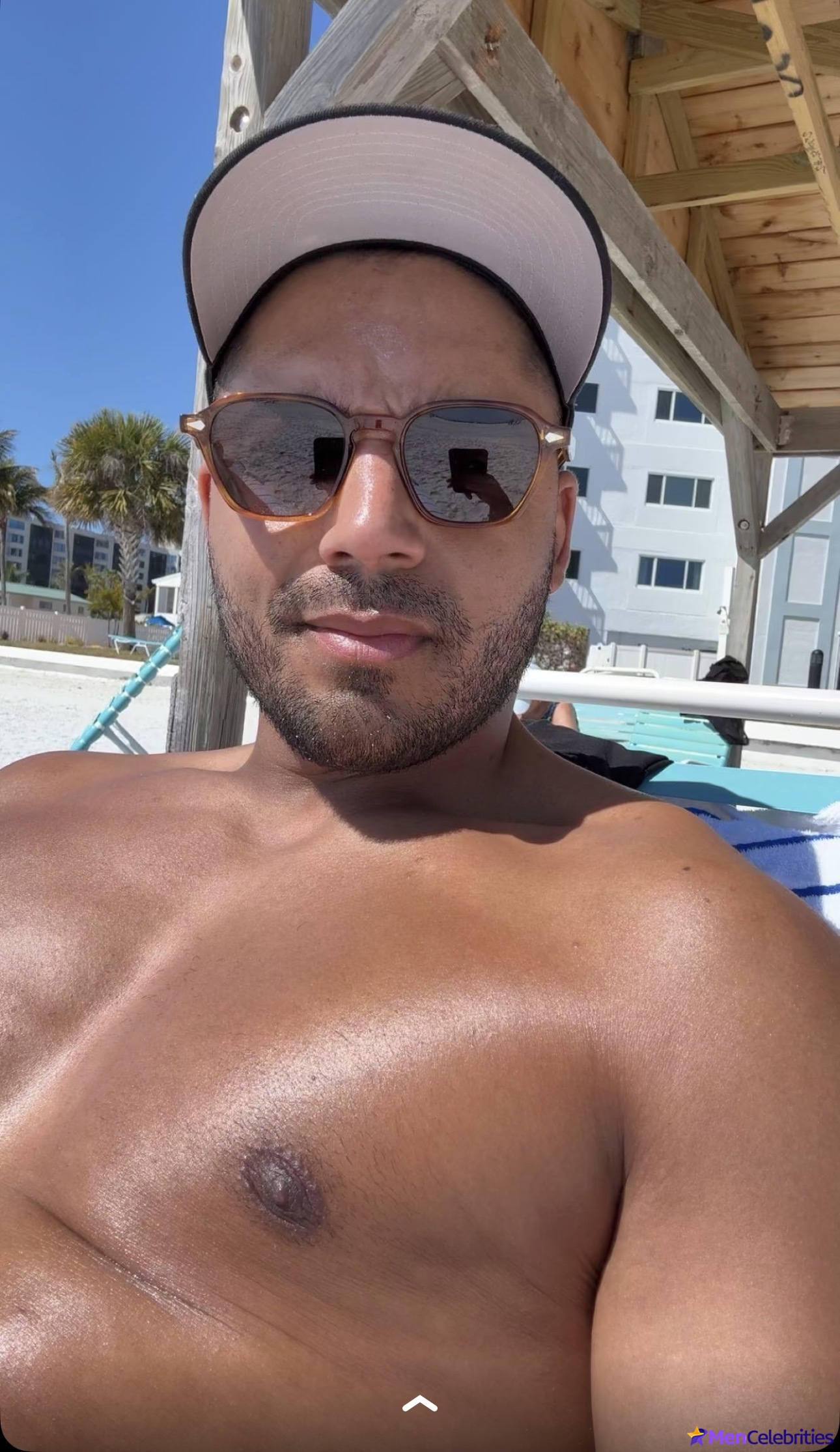 Michael Evans Behling shirtless and underwear pics