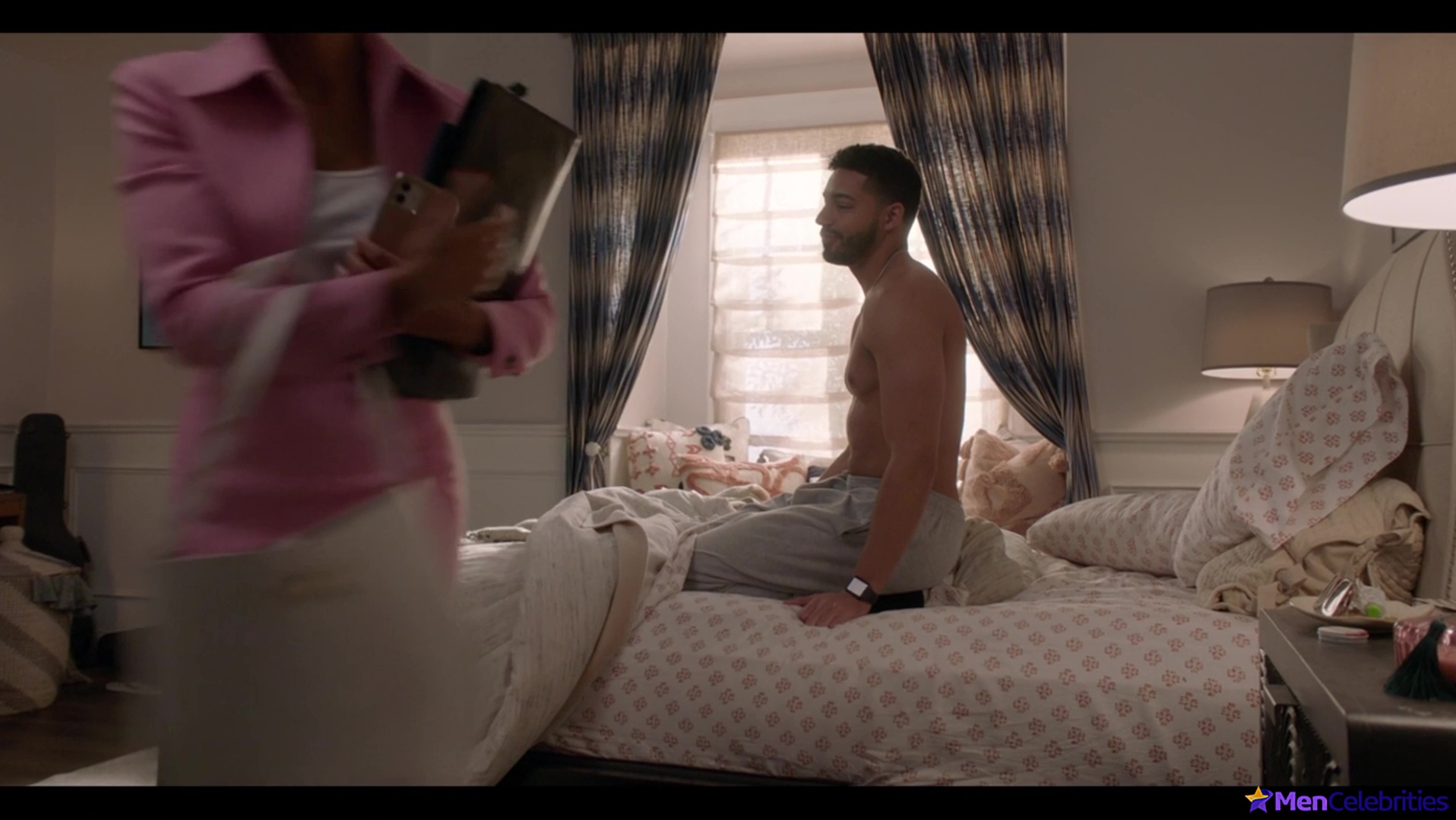 Michael Evans Behling nude and sex scenes