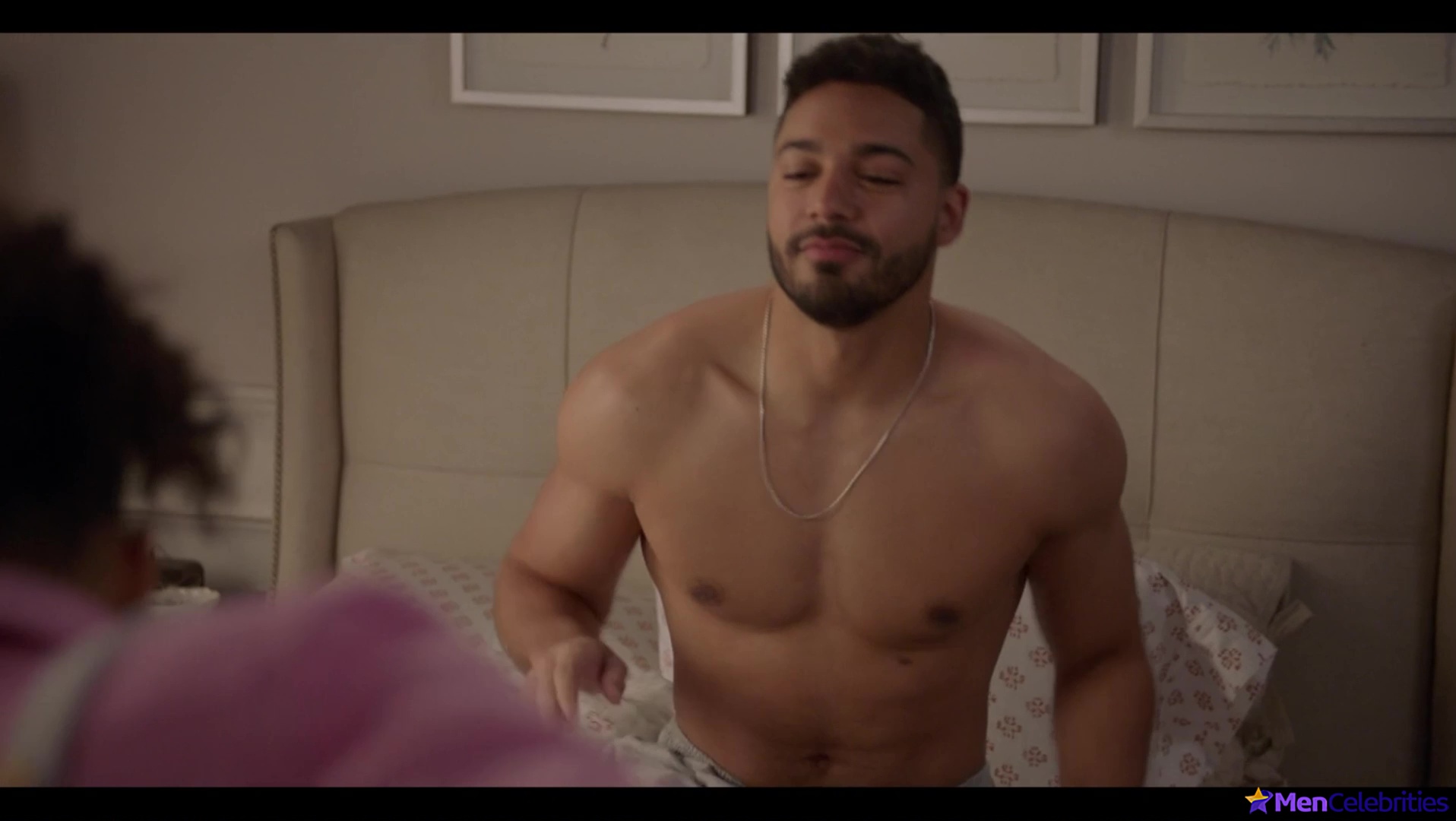 Michael Evans Behling nude and sex scenes