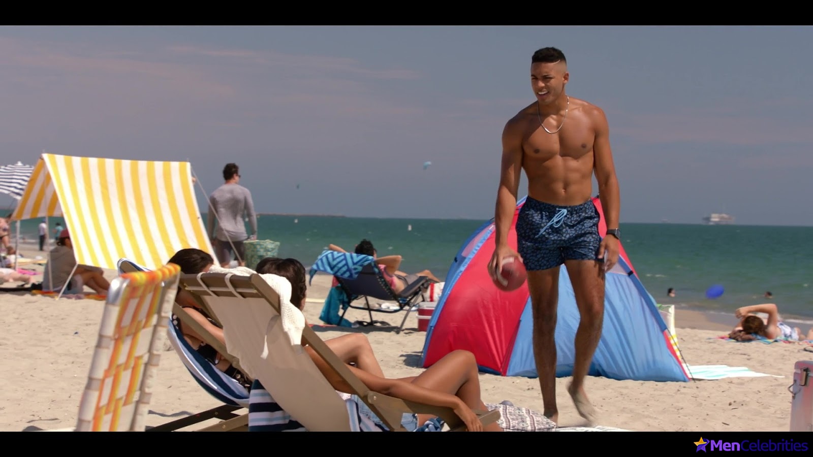 Michael Evans Behling nude and sex scenes