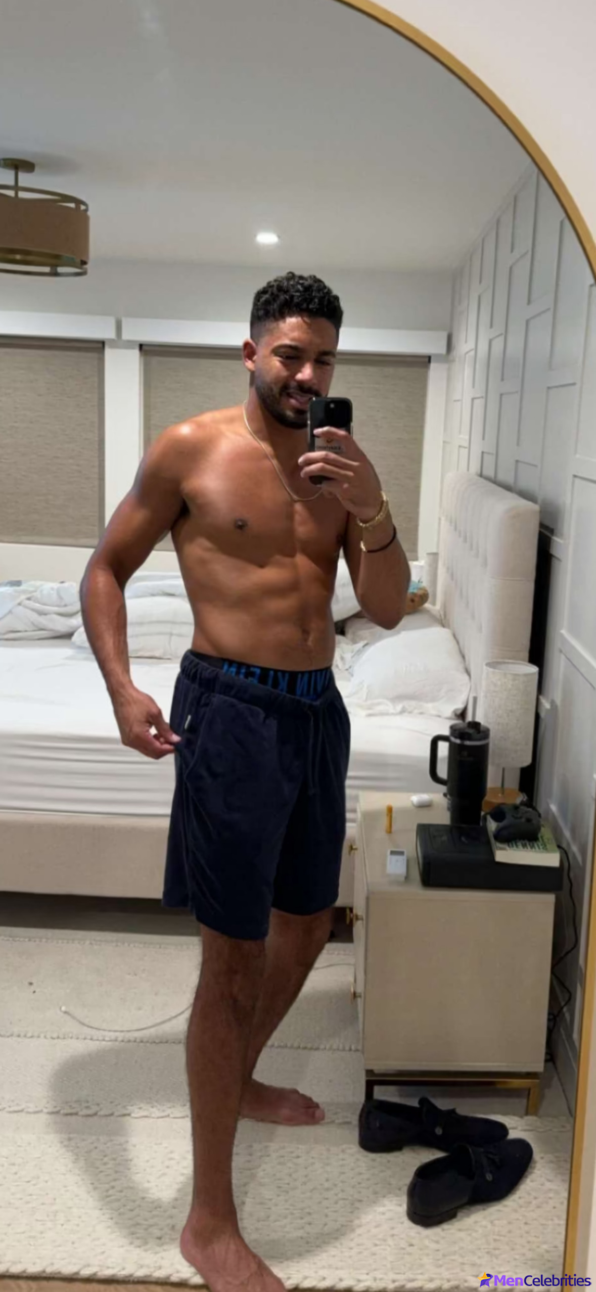 Michael Evans Behling shirtless and underwear pics