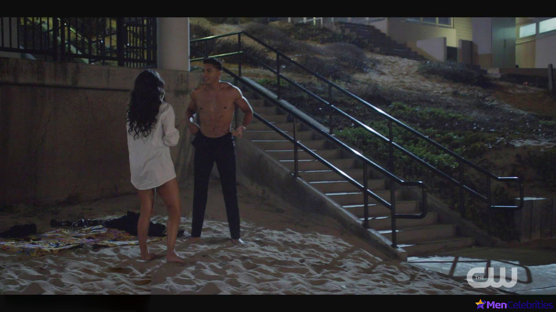 Michael Evans Behling nude and sex scenes