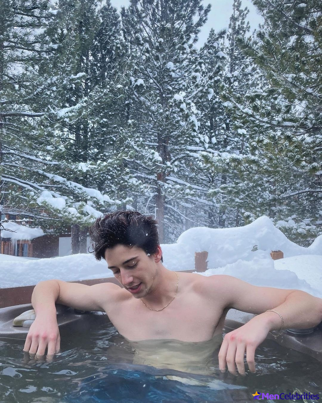 Milo Manheim shirtless and penis bulge pics