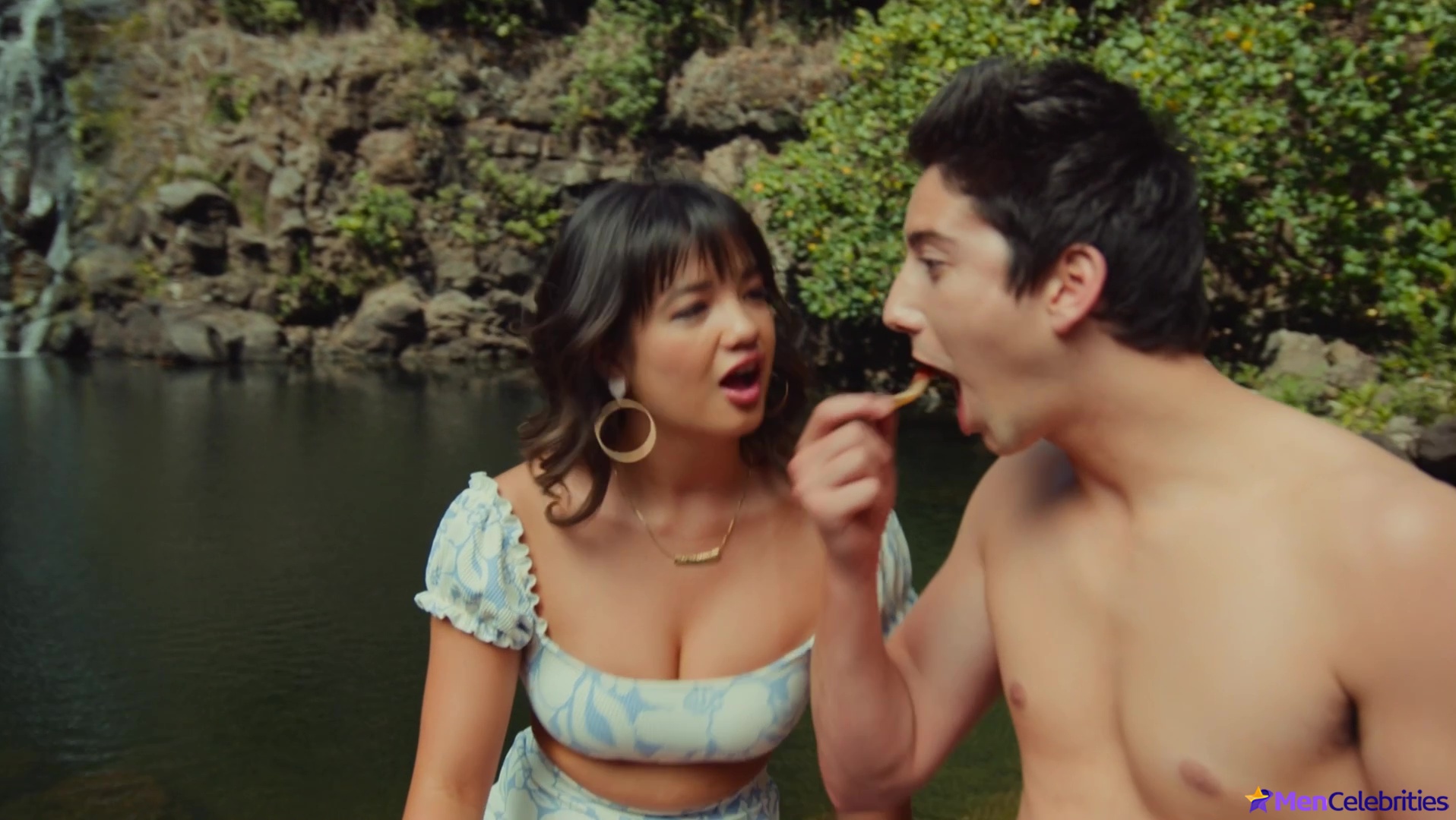 Milo Manheim nude and erotic underwear scenes