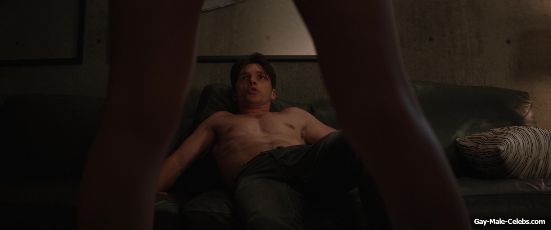 Nick Robinson Nude Shower in Voicemails For Isabelle