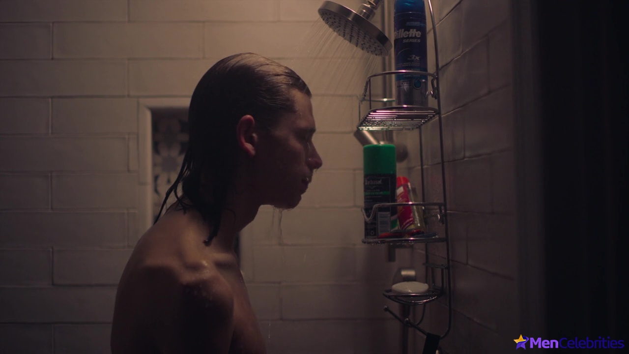 Owen Teague nude and nsfw movie scenes