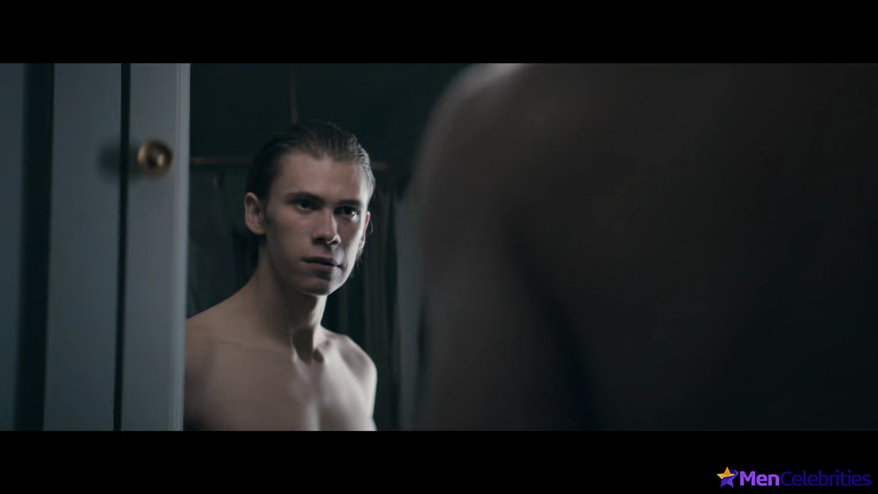 Owen Teague nude and nsfw movie scenes
