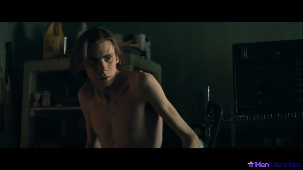 Owen Teague nude and nsfw movie scenes