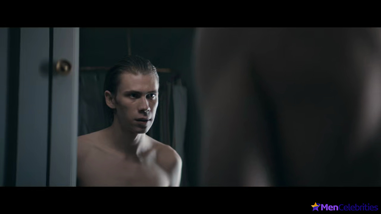 Owen Teague nude and nsfw movie scenes