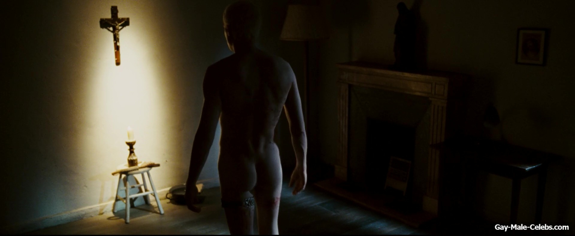 Paul Bettany Nude And NSFW Scenes in The Da Vinci Code