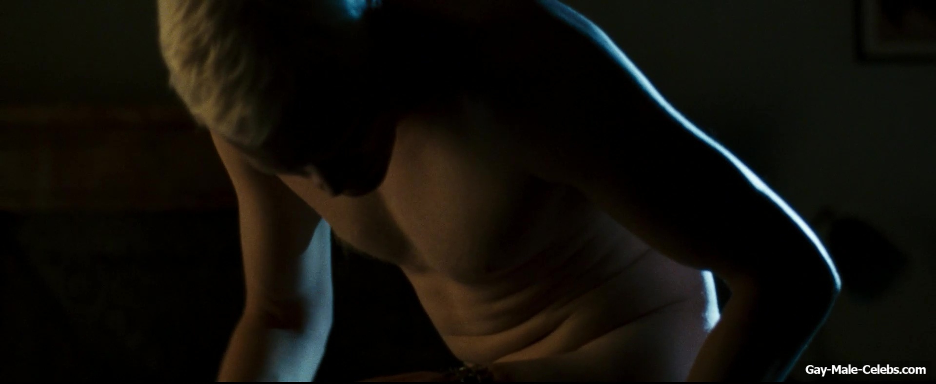 Paul Bettany Nude And NSFW Scenes in The Da Vinci Code