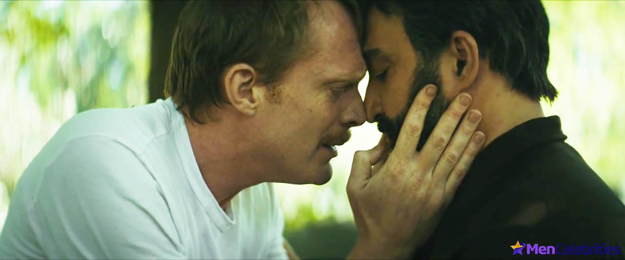 Paul Bettany gay sex