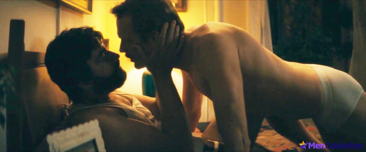 Paul Bettany nude gay sex