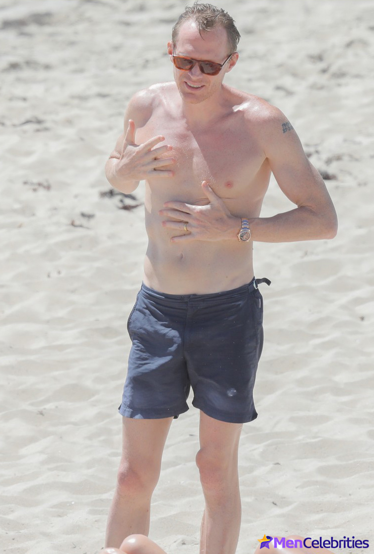 Paul Bettany nudes