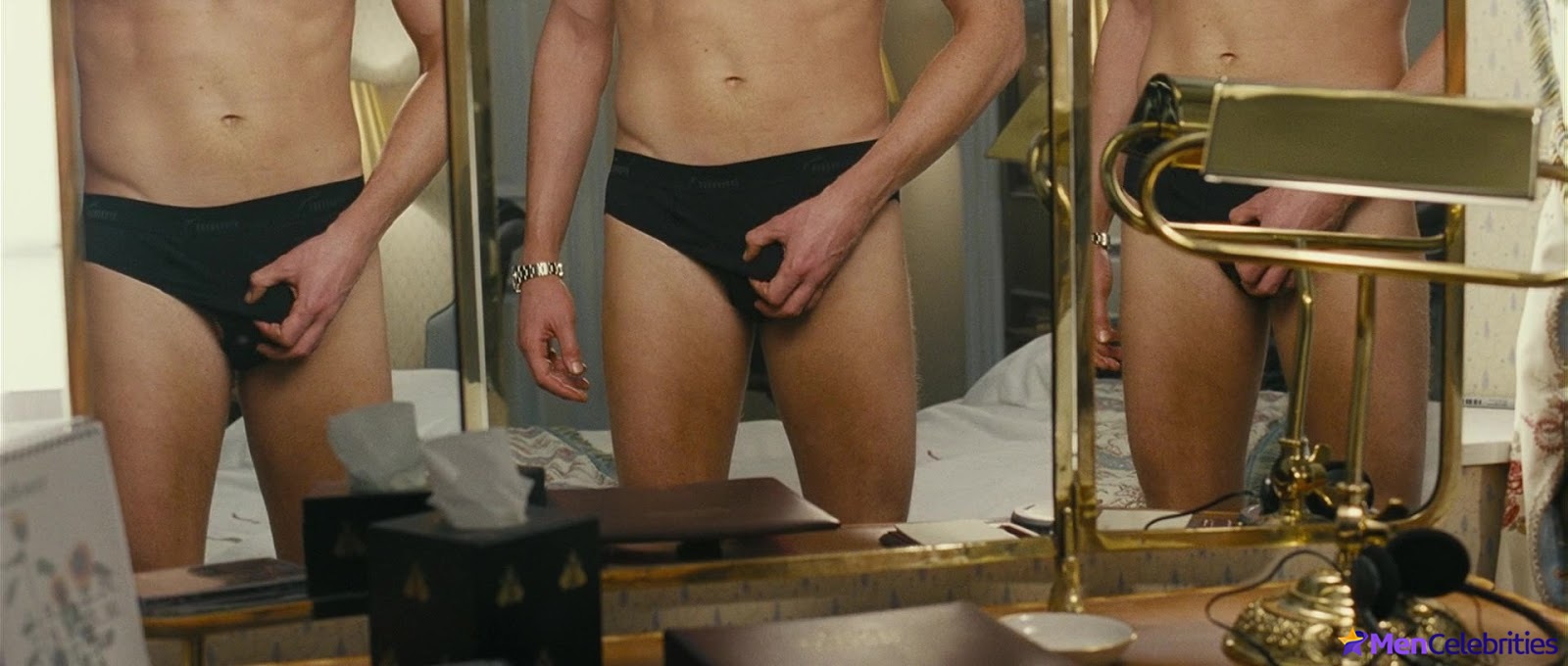 Paul Bettany penis video