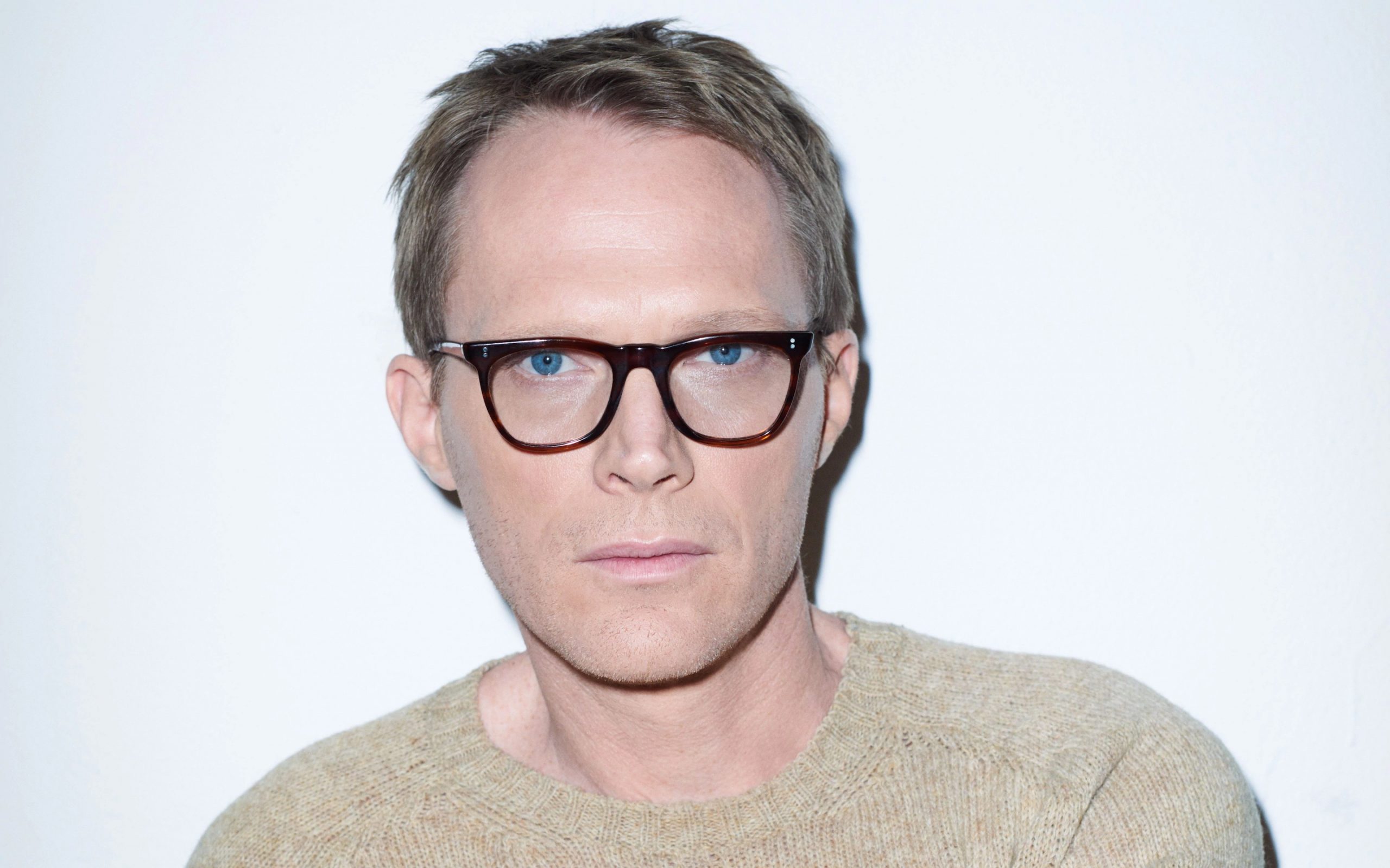 Paul Bettany Nude & Gay Sex Videos And Sexy Beach Photos