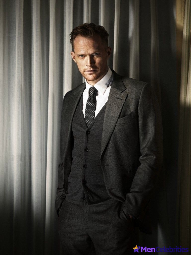 Paul Bettany sexy
