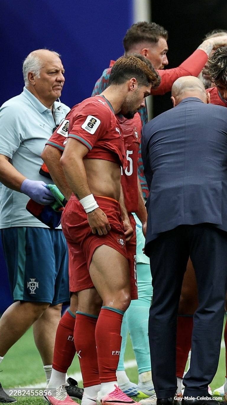 Pedro Neto Shirtless And Cock Bulge Photos