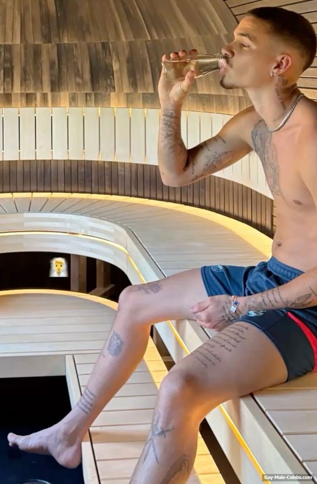 Romeo Beckham Shirtless And Sexy Underwear Photos