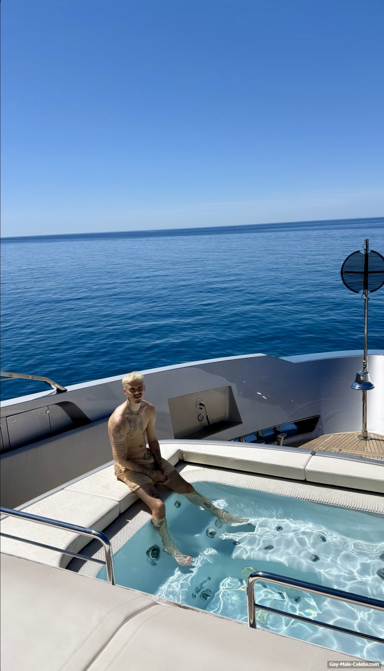 Romeo Beckham Shirtless And Sexy Underwear Photos