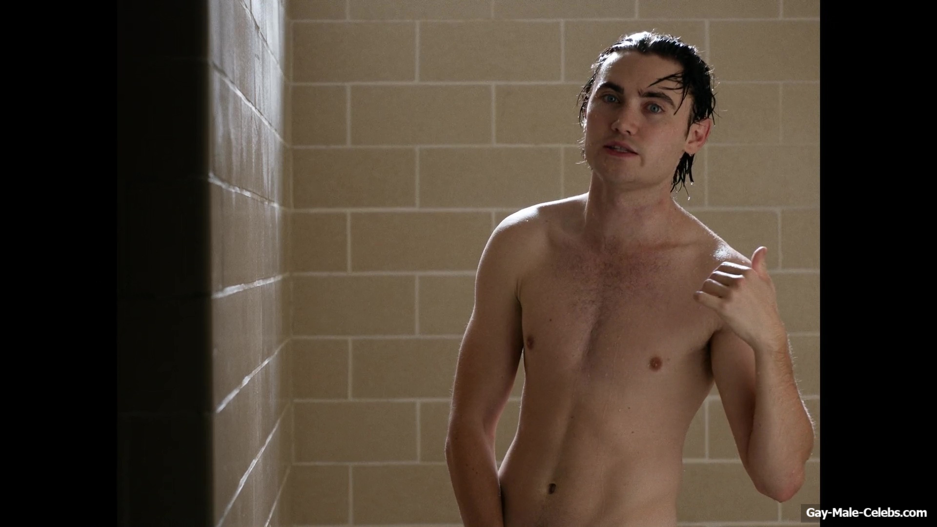 Spencer MacPherson Nude Shower Scenes in School Spirits